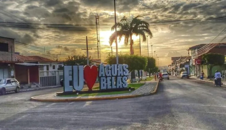 ÁGUAS BELAS